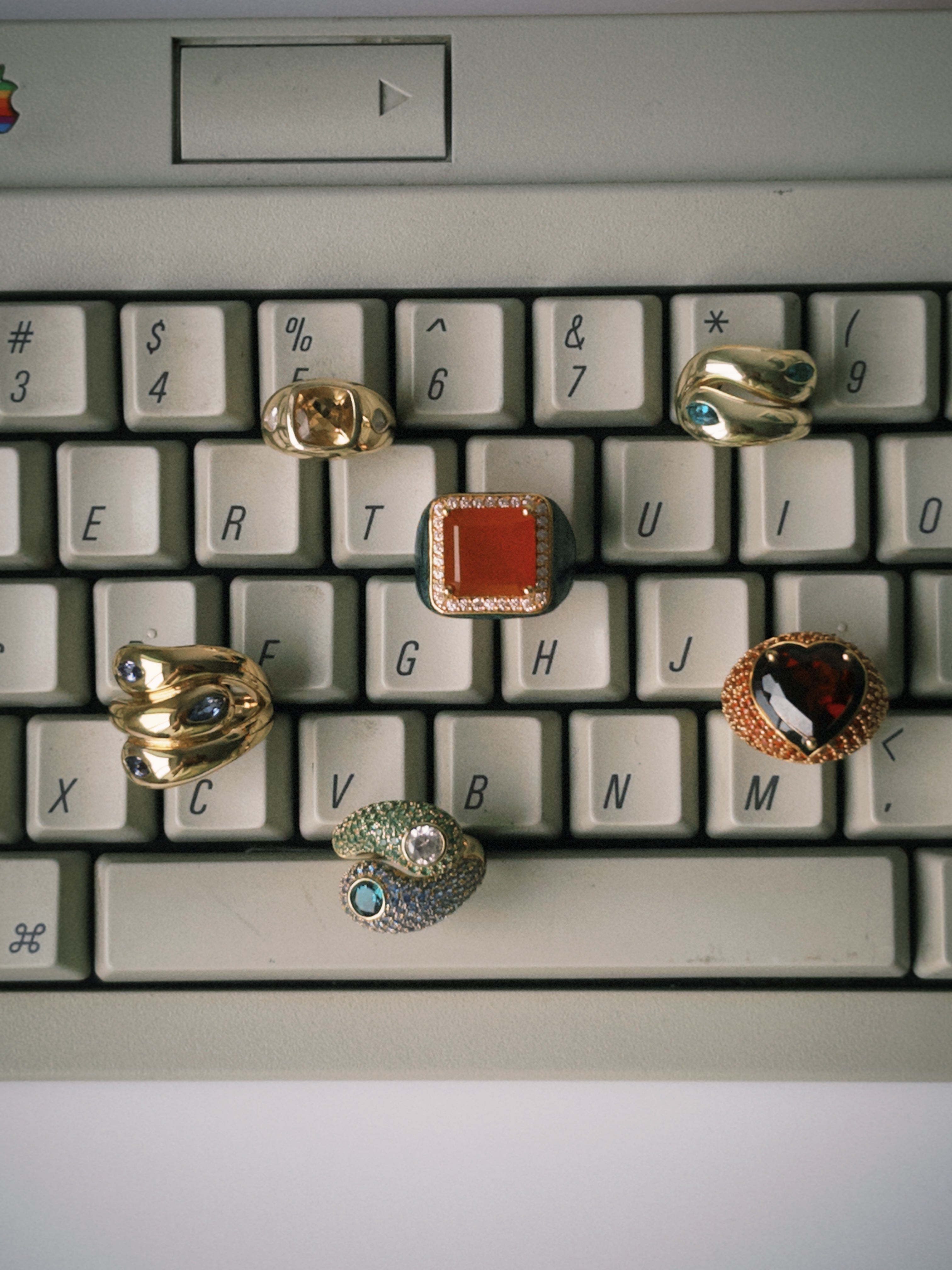 アクセサリー MOMA NY MoMA Design Store】夏の新作アイテムが続々入荷！ | 株式会社ロフトの