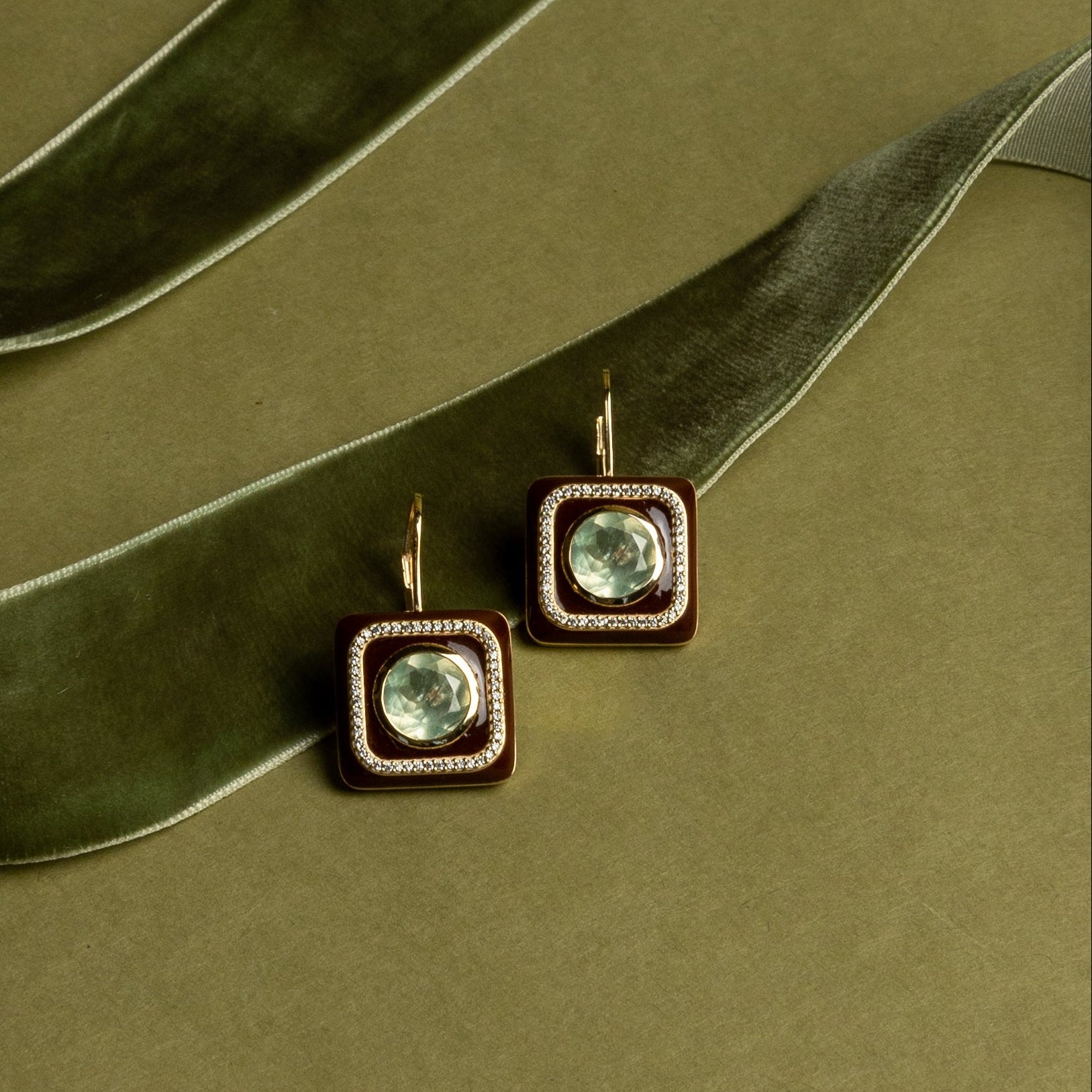 Gifts Under $250
